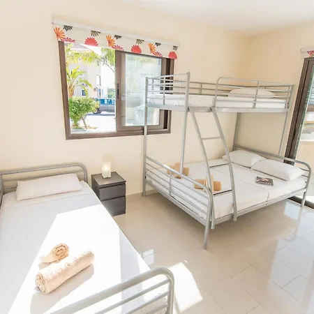 Kapparis Kyklades Ground Floor Apartamento Paralimni
